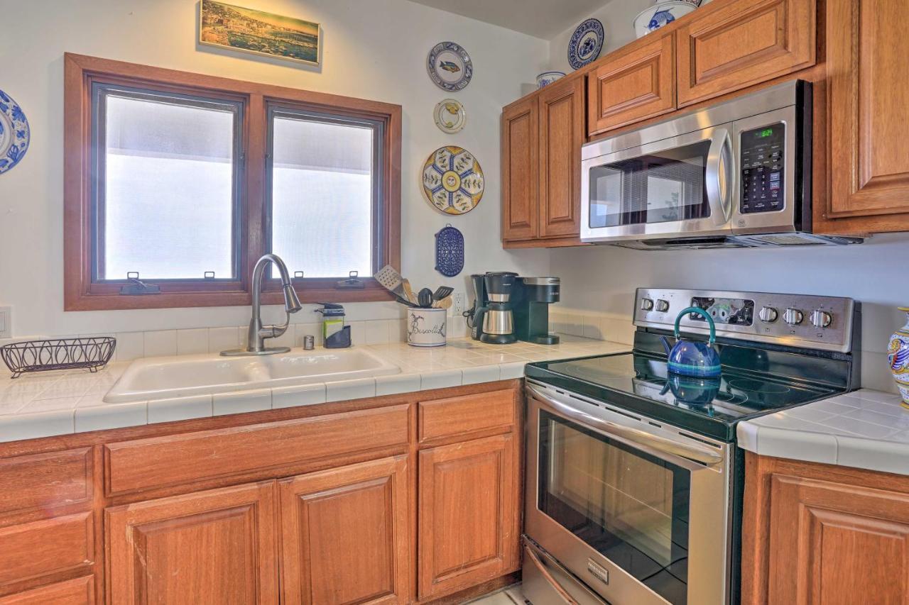 Quiet Avalon Getaway Villa With Ocean View And Balcony 외부 사진